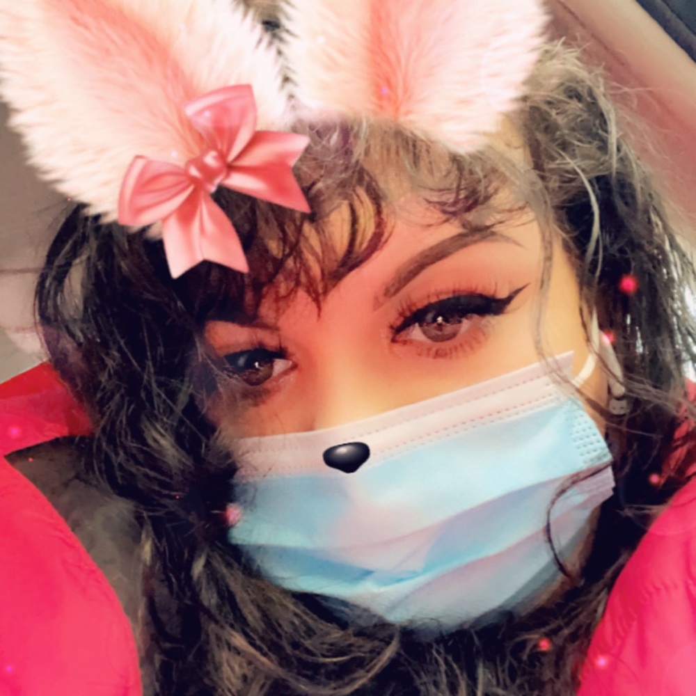 Meet your Posher, Caeley